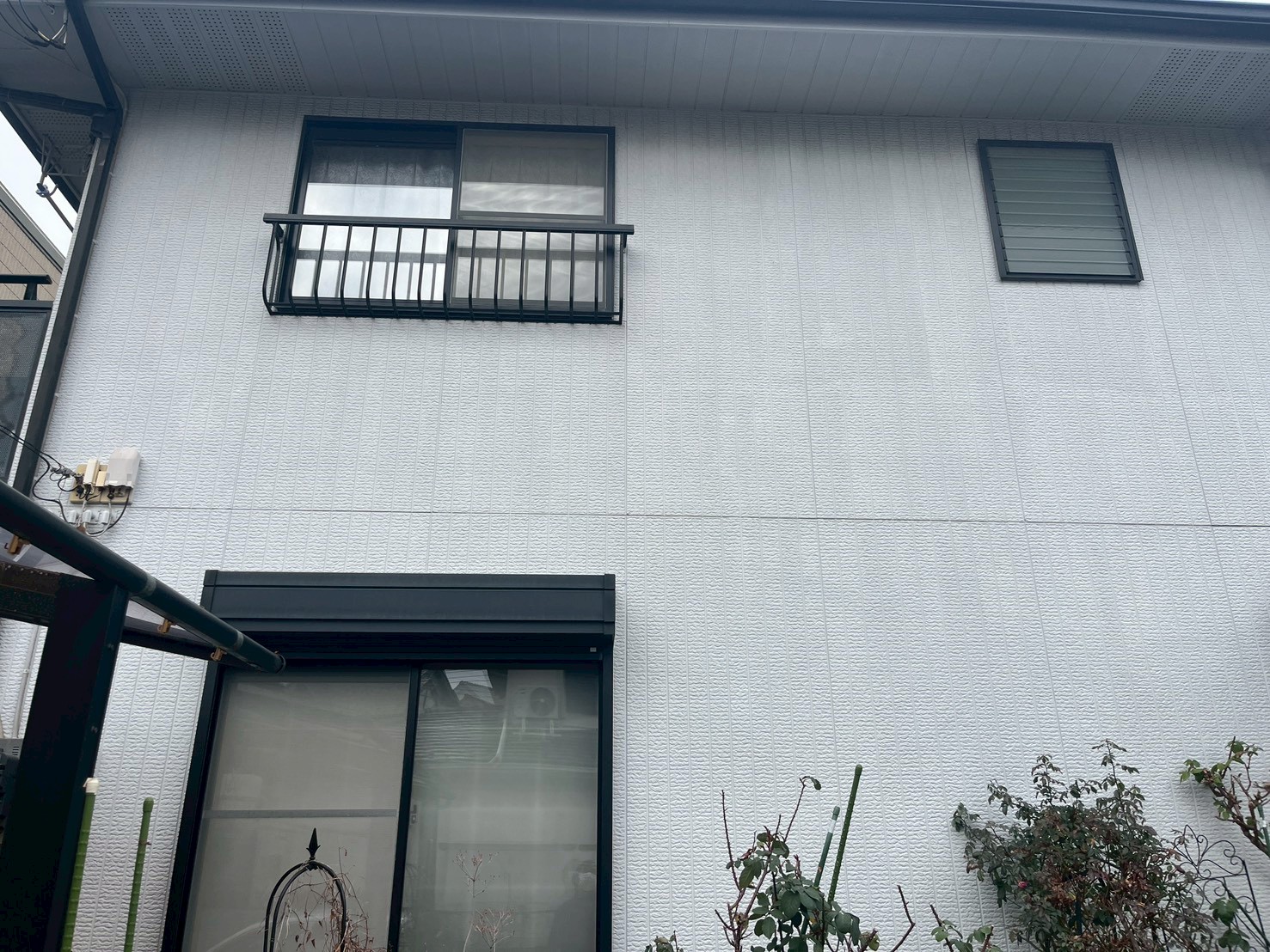 【さいたま市北区】一見綺麗な外壁サイディングにチョーキングなどの劣化を発見